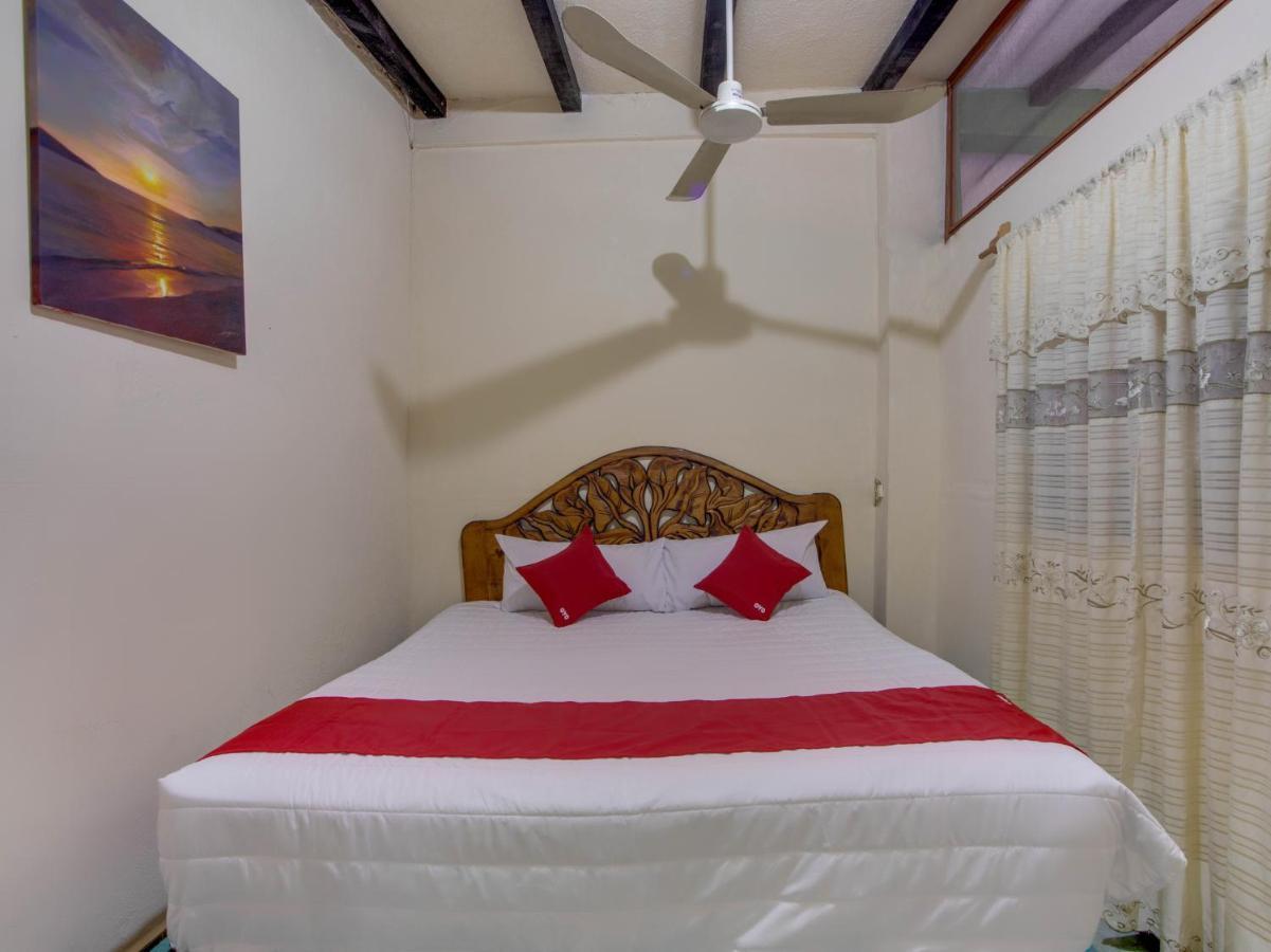 Oyo Hotel Casa Ada Zihuatanejo Exterior photo